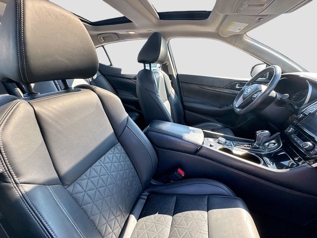 Used 2017 Nissan Maxima Platinum image 27