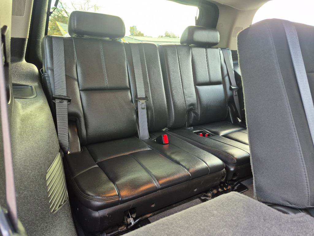 Used 2010 GMC Yukon SLE w/ Convenience Package image 22