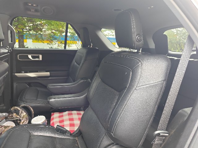 Used 2020 Ford Explorer XLT RWD image 8