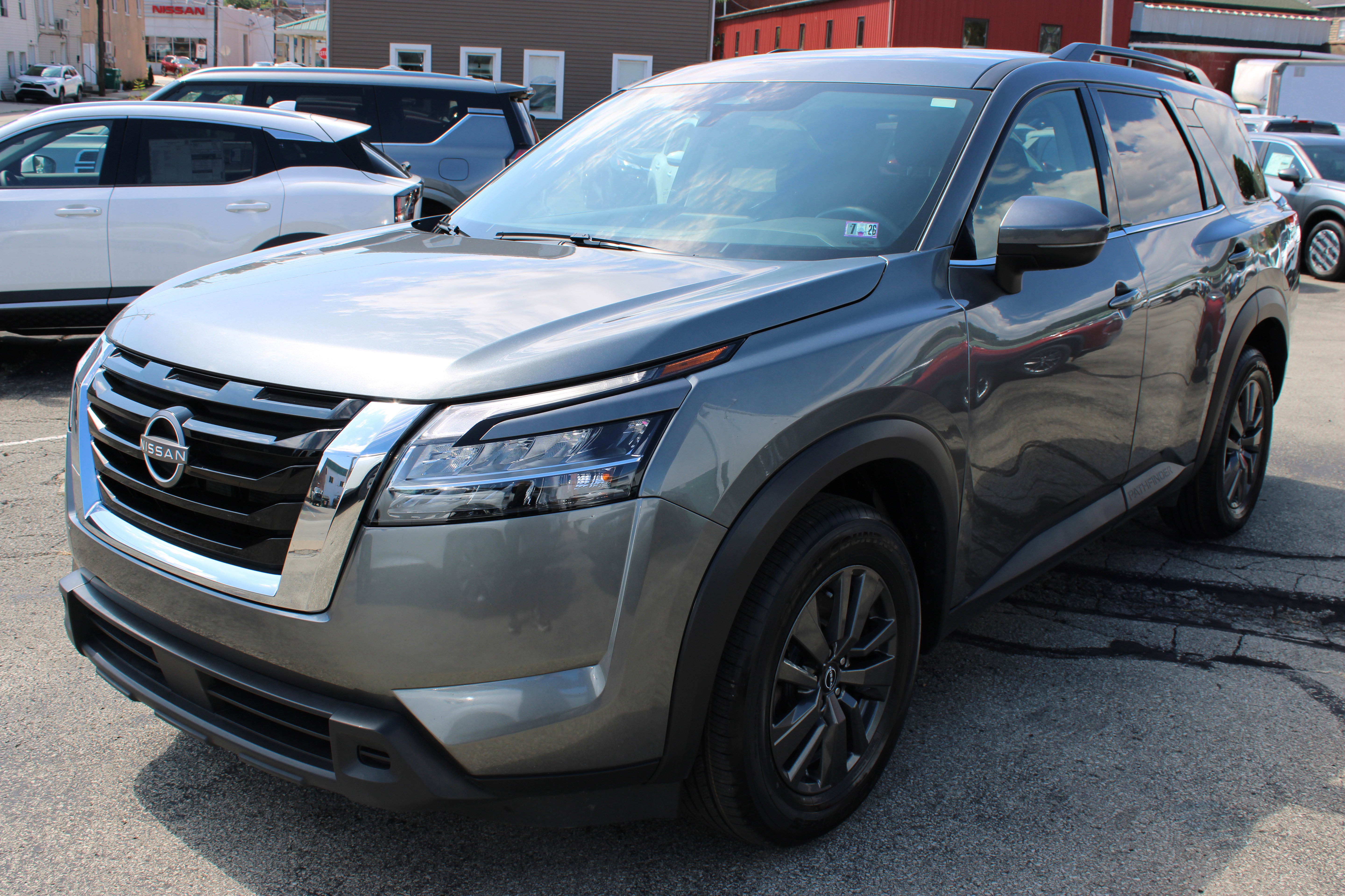 Certified 2022 Nissan Pathfinder SV