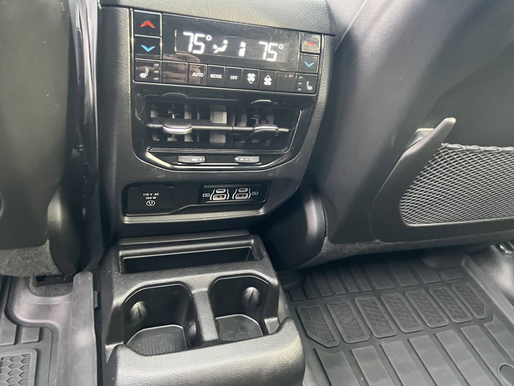 Certified 2023 Jeep Grand Cherokee L Overland w/ Luxury Tech Group IV AWD/4WD image 21