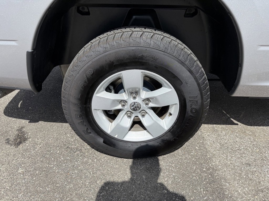 Used 2023 RAM 1500 Classic SLT w/ Trailer & Traction Group image 31