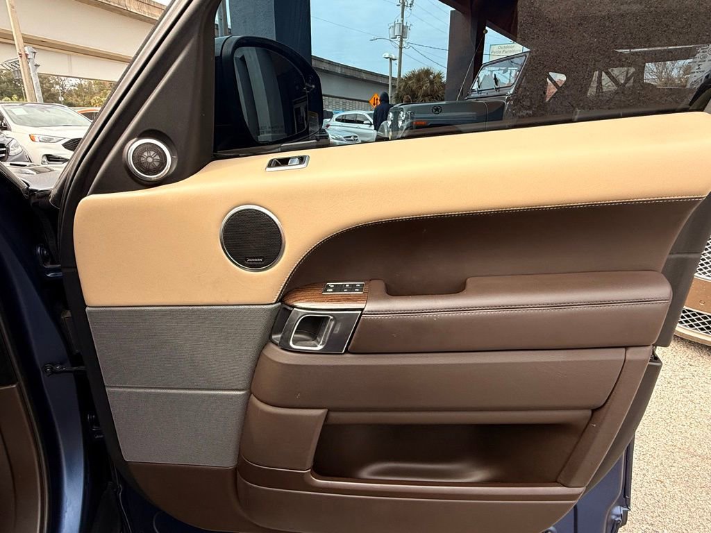 Used 2018 Land Rover Range Rover Sport HSE Dynamic image 44