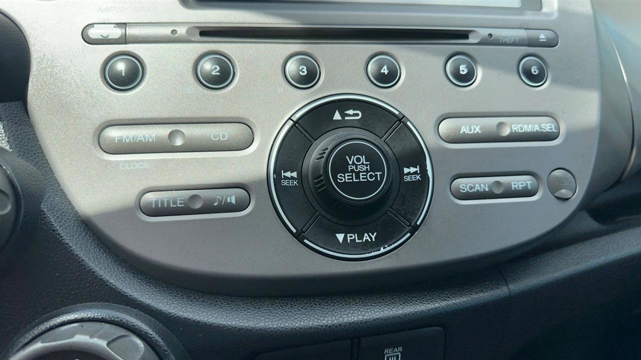 Used 2013 Honda Fit image 31