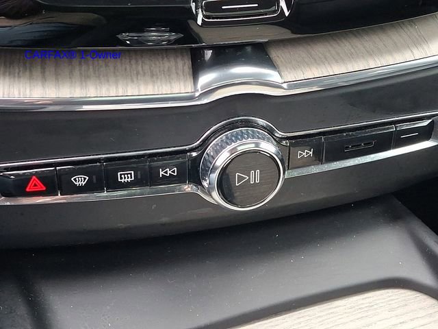 Certified 2022 Volvo XC60 T8 Inscription w/ Advanced Package image 17