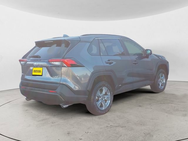 Used 2025 Toyota RAV4 LE AWD/4WD image 5