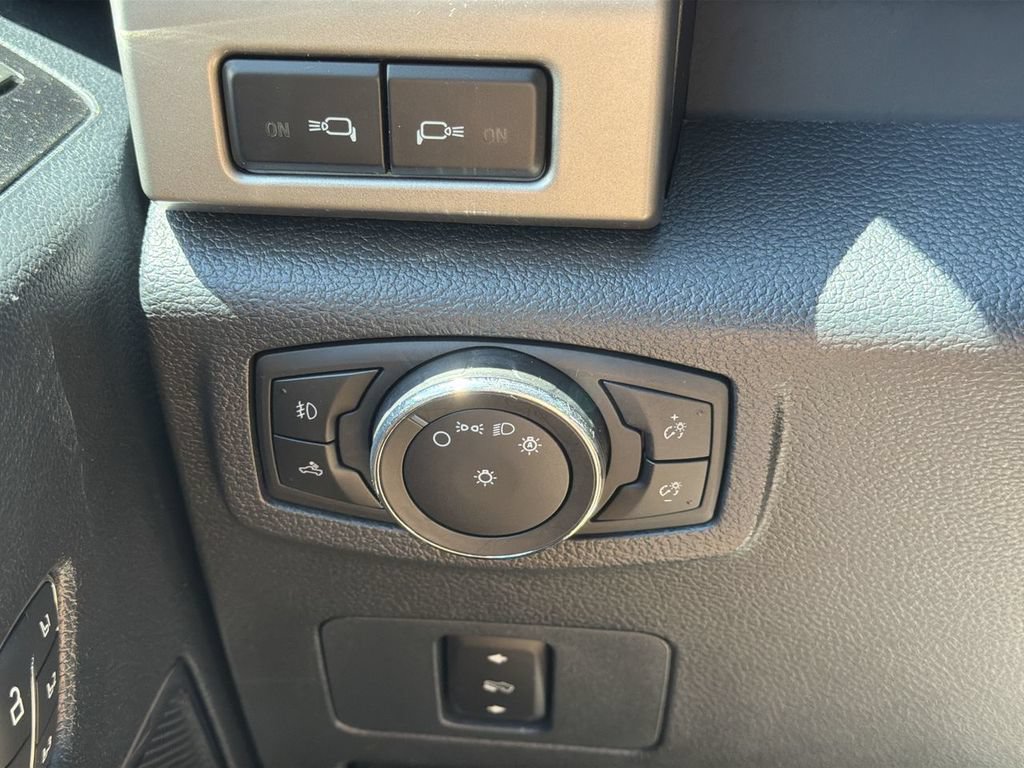 Used 2022 Ford F250 Lariat w/ Lariat Value Package AWD/4WD image 18