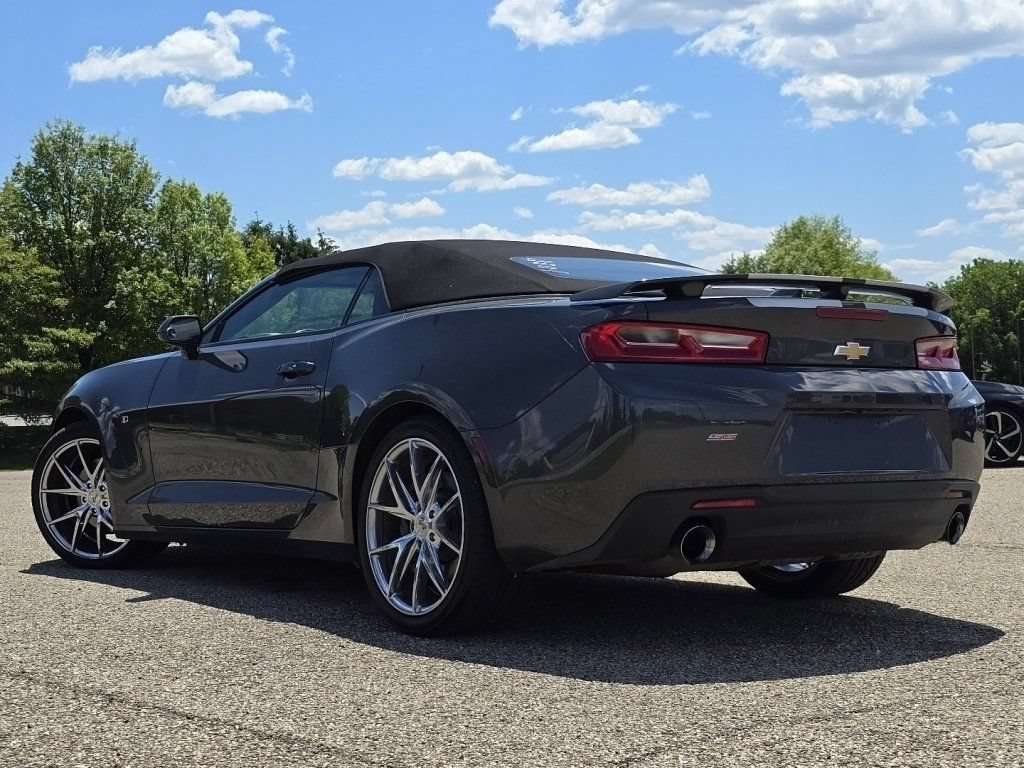 Used 2018 Chevrolet Camaro SS RWD image 31