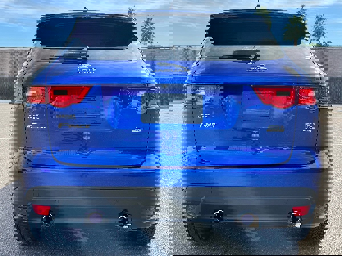 Used 2020 Jaguar F-PACE Premium image 7