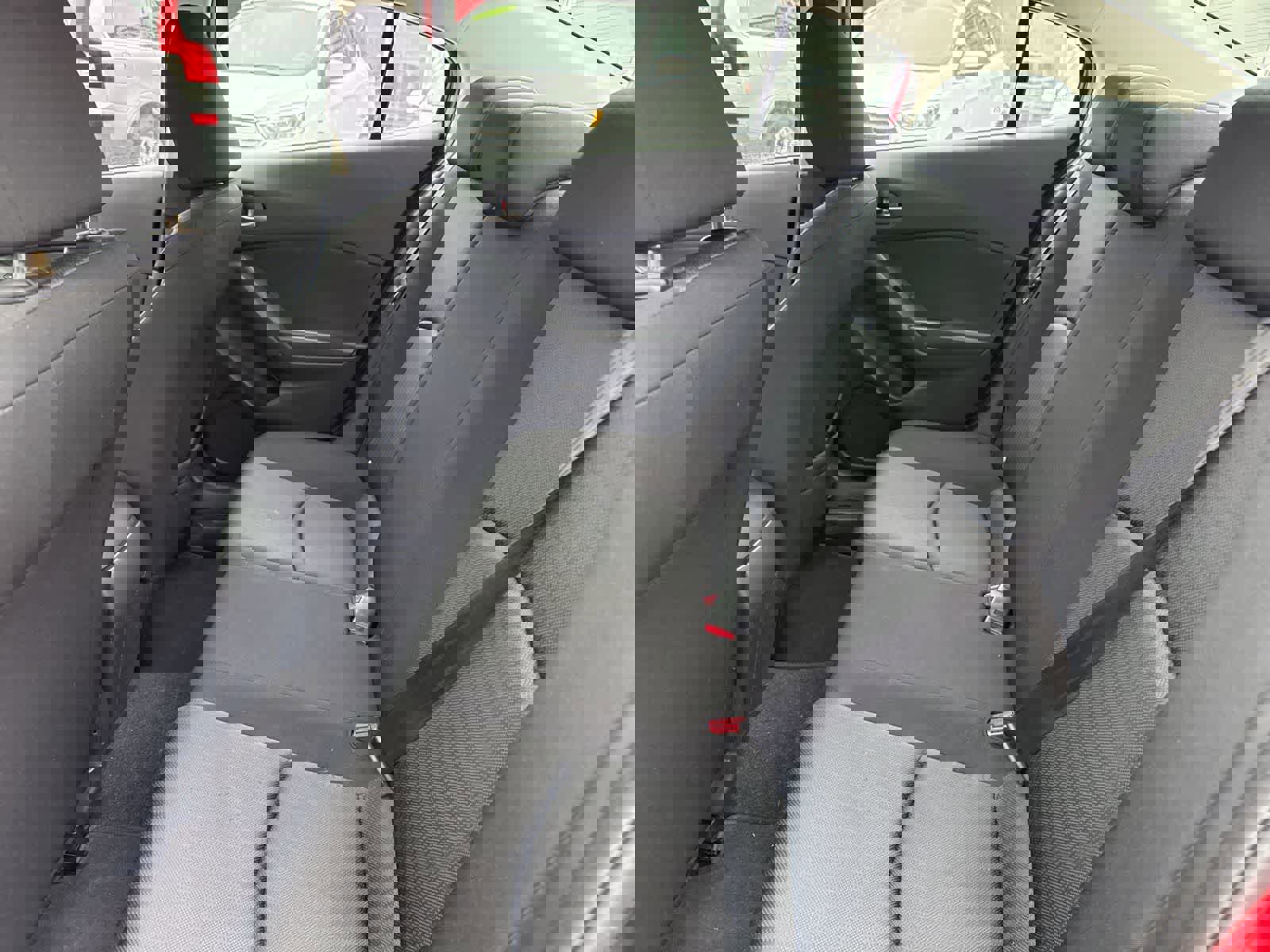 Used 2016 MAZDA MAZDA3 i Sport image 16