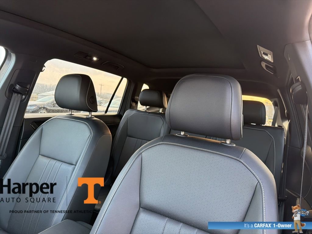 Used 2024 Volkswagen Tiguan SE R-Line w/ MDO Package, Three-Row image 12