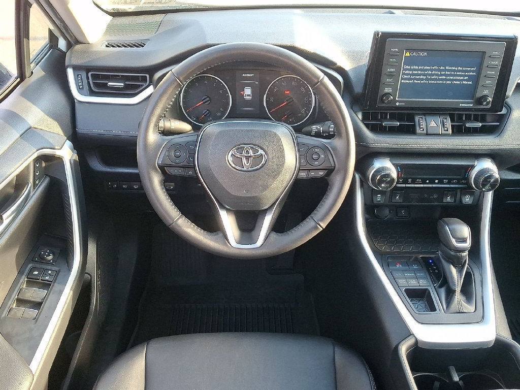 Certified 2022 Toyota RAV4 XLE Premium AWD/4WD image 27