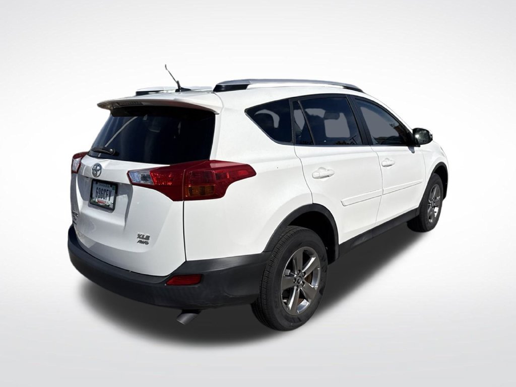 Used 2015 Toyota RAV4 XLE AWD/4WD image 5