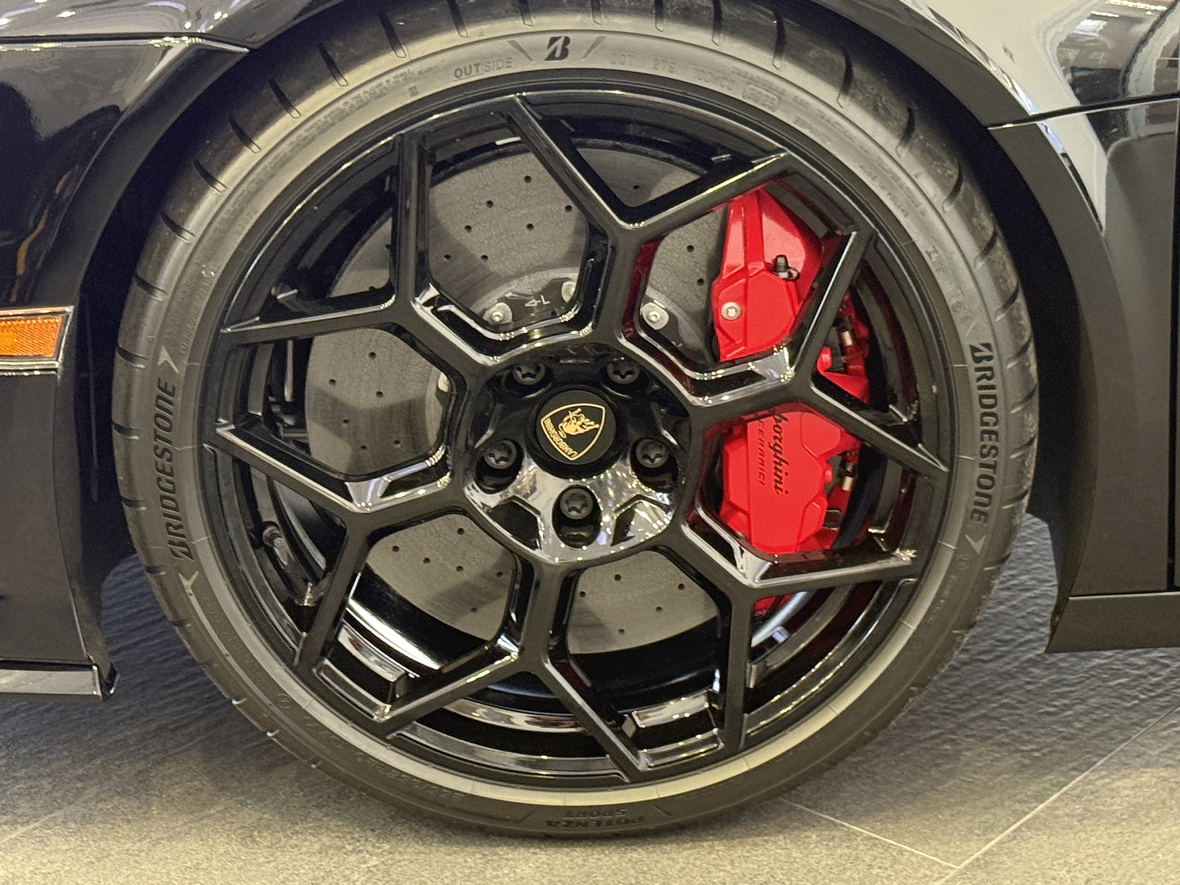 Used 2026 Lamborghini Temerario AWD/4WD image 10
