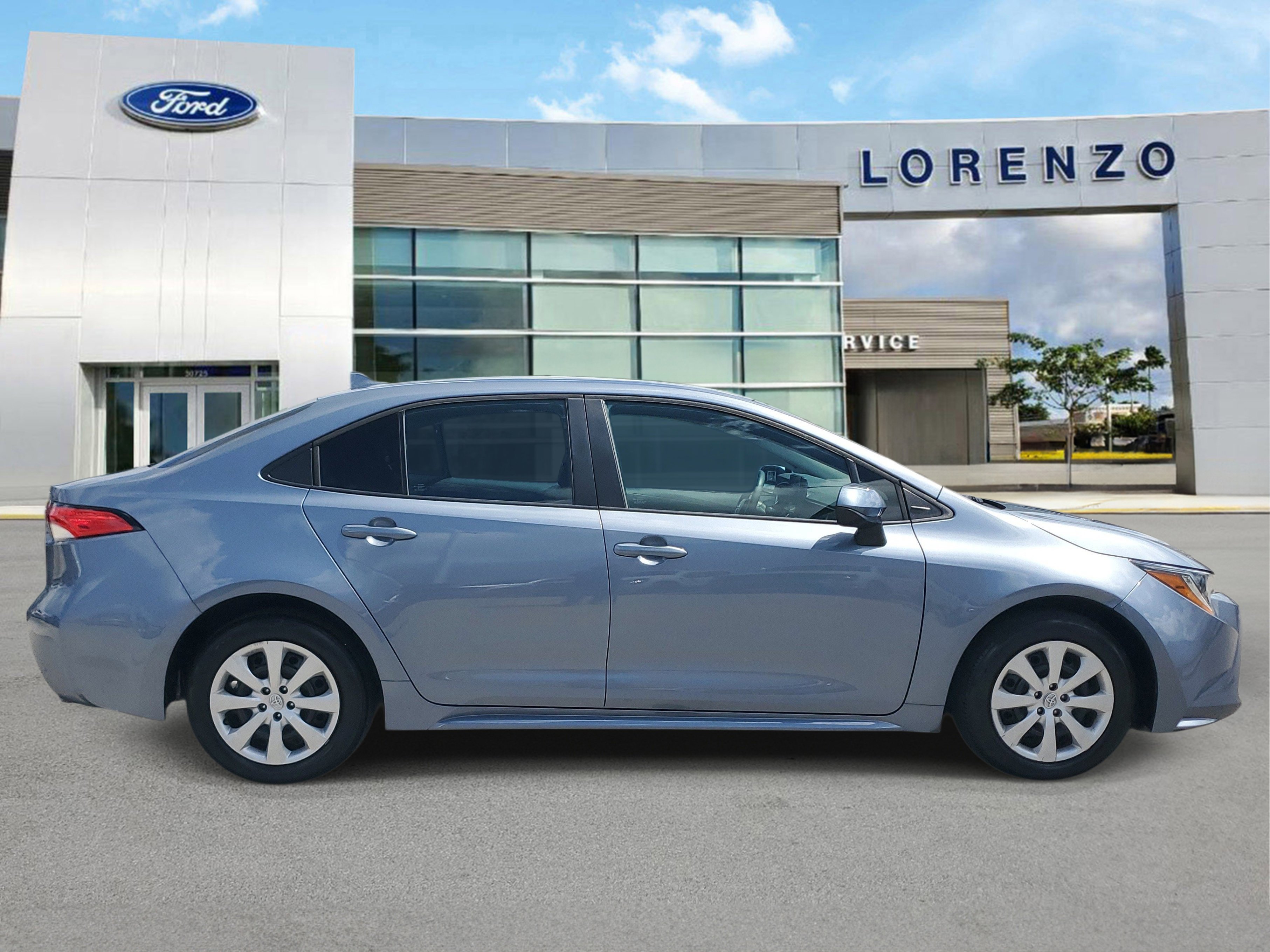 Used 2024 Toyota Corolla LE image 4