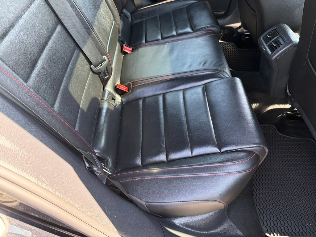 Used 2021 Volkswagen GTI SE FWD image 29