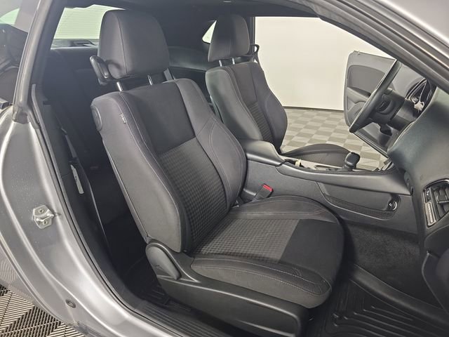 Used 2015 Dodge Challenger SXT w/ Sound Group RWD image 20