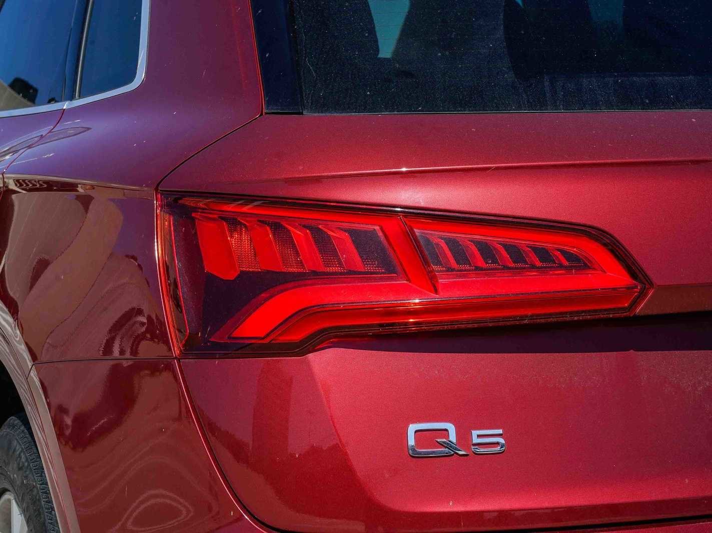 Used 2019 Audi Q5 2.0T Premium w/ Convenience Package image 9