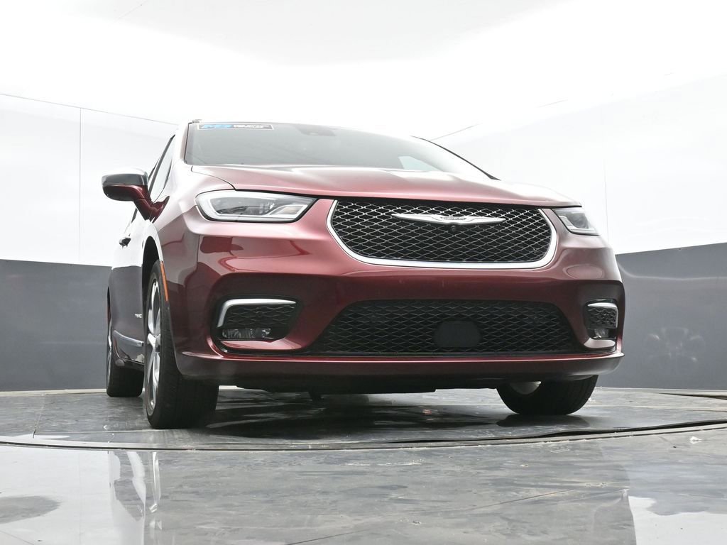 Used 2022 Chrysler Pacifica Pinnacle image 44