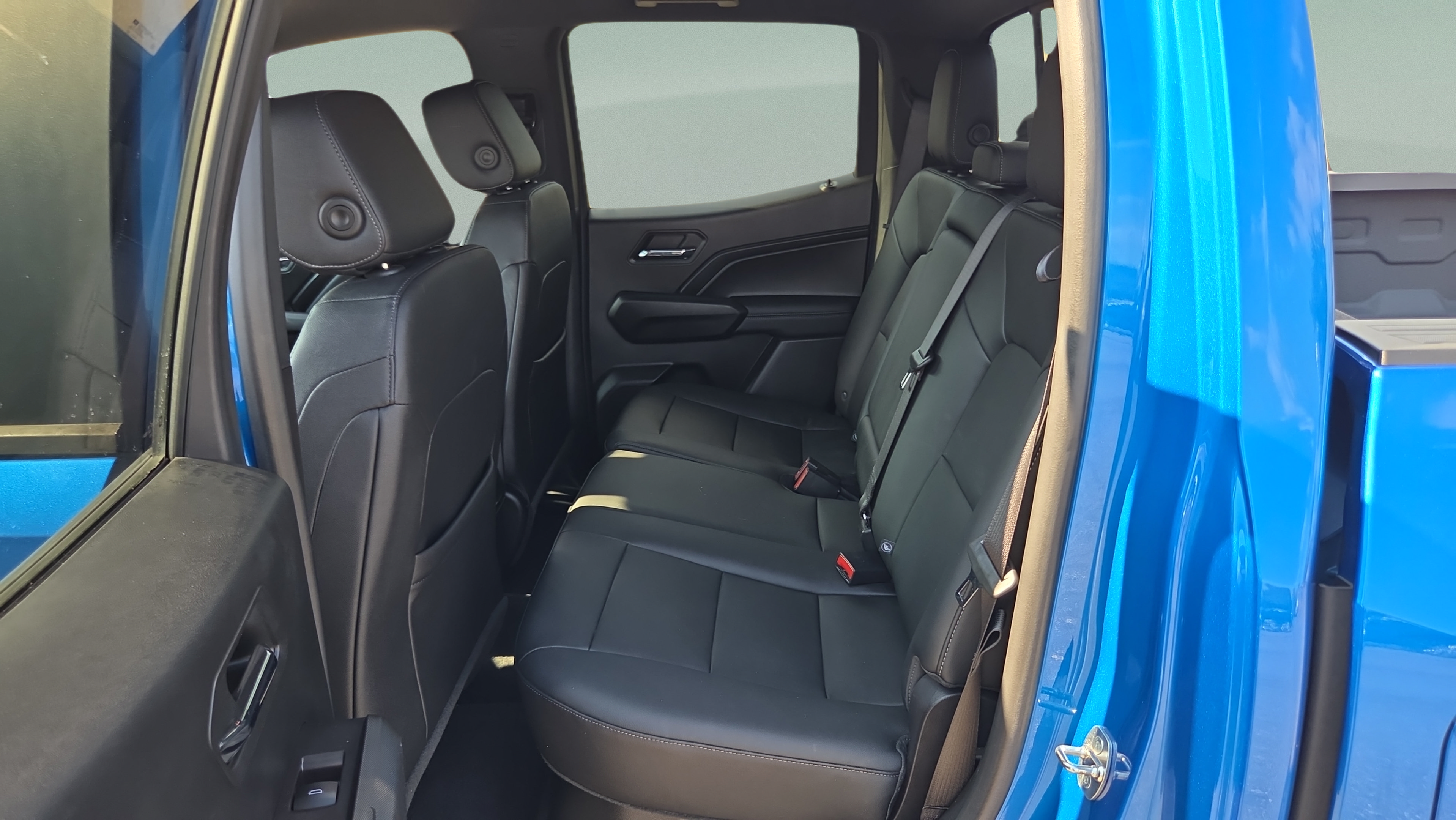 Used 2023 Chevrolet Colorado LT w/ LT Convenience Package III RWD image 10