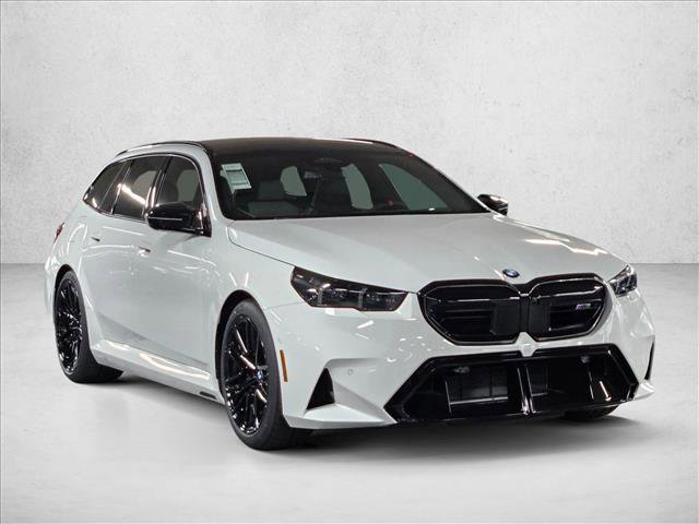 New 2026 BMW M5 Touring w/ Executive Package AWD/4WD image 3