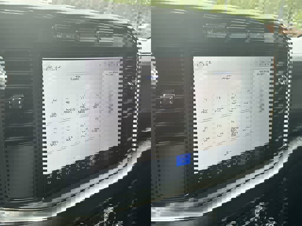 Used 2024 Ford F250 Lariat w/ Black Appearance Package image 50