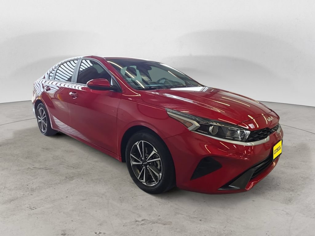 Used 2024 Kia Forte LXS FWD image 3