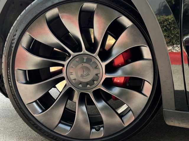 Used 2022 Tesla Model Y Performance image 10