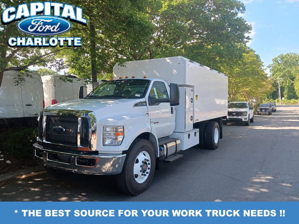 New 2027 Ford F750 2WD Regular Cab Super Duty image 1