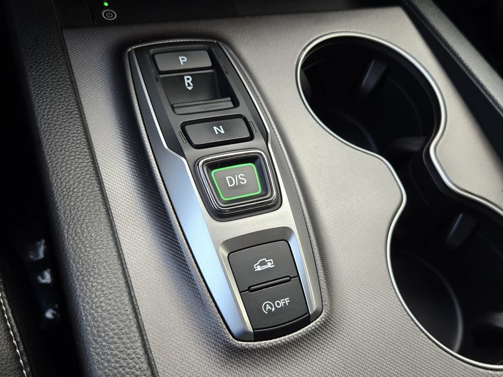 Certified 2025 Honda Ridgeline RTL image 19