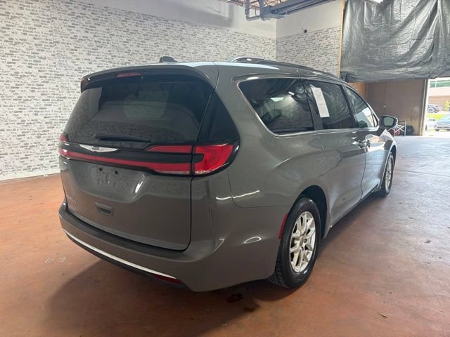 Used 2021 Chrysler Pacifica Touring-L FWD image 7