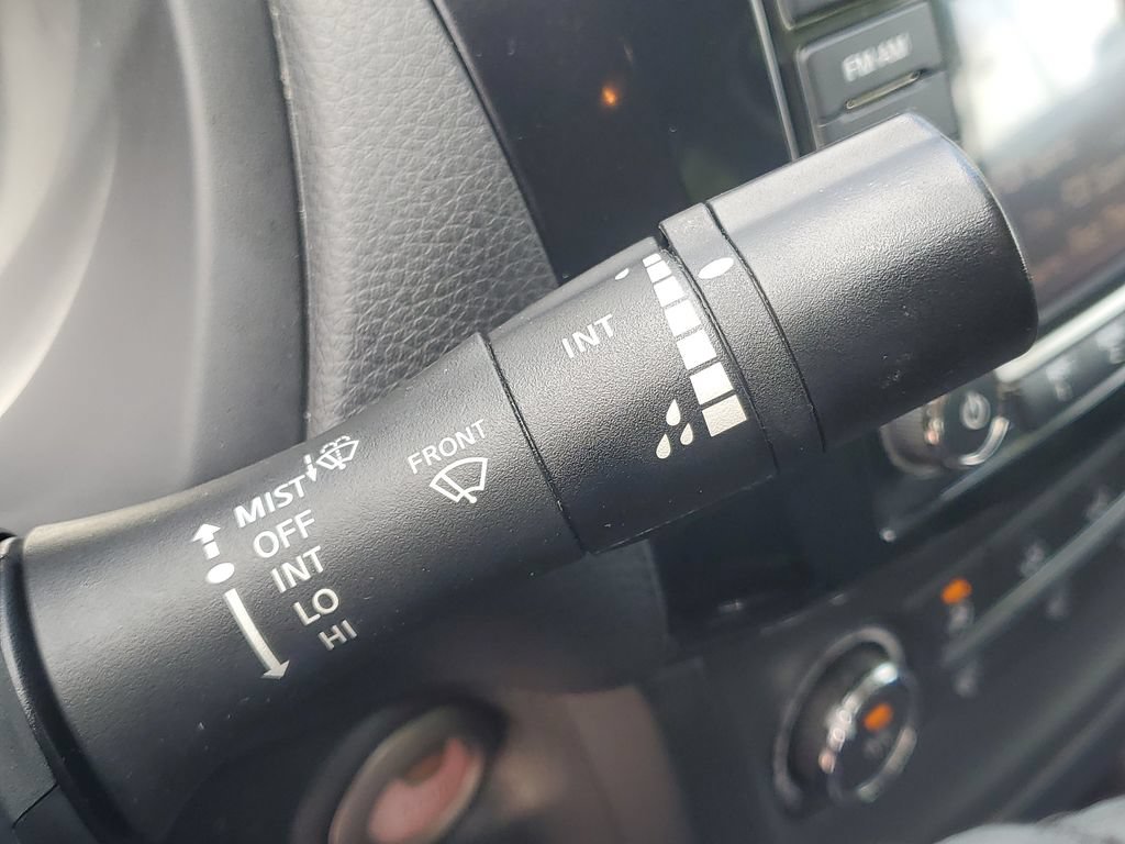 Used 2017 Nissan Sentra SV FWD image 17