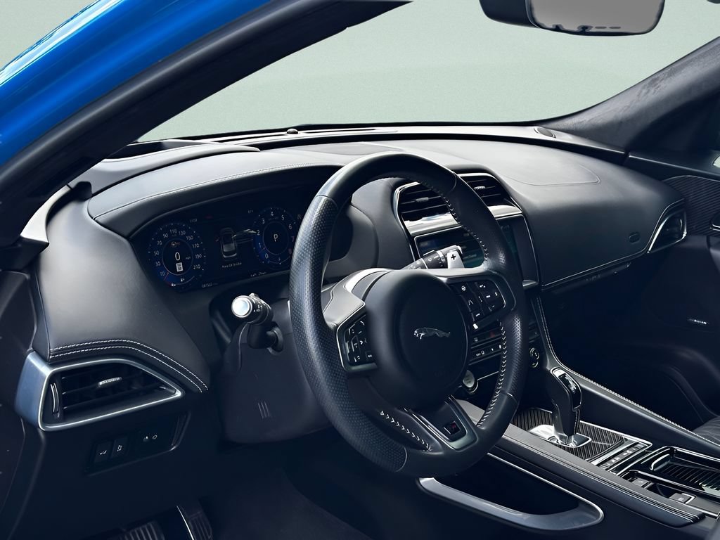 Used 2020 Jaguar F-PACE SVR AWD/4WD image 9