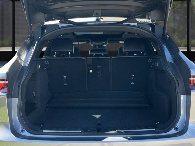 Used 2024 Jaguar F-PACE R-Dynamic S image 17