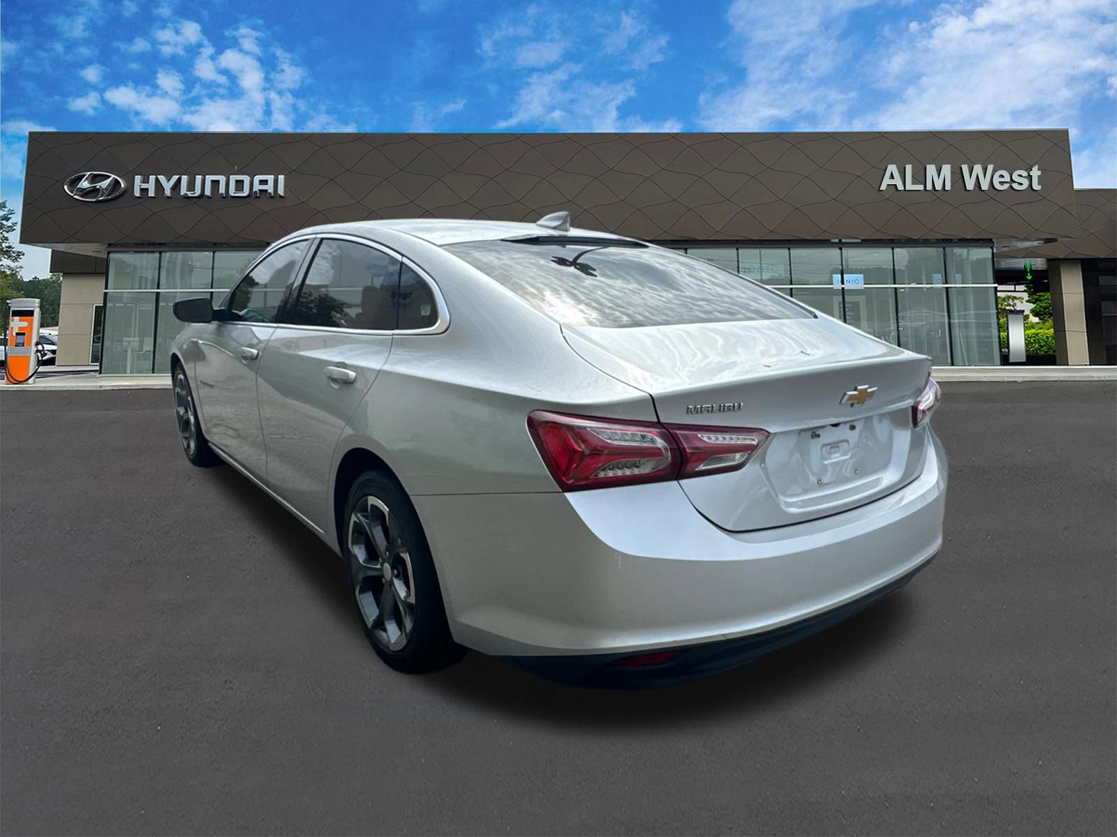 Used 2020 Chevrolet Malibu LT FWD image 7