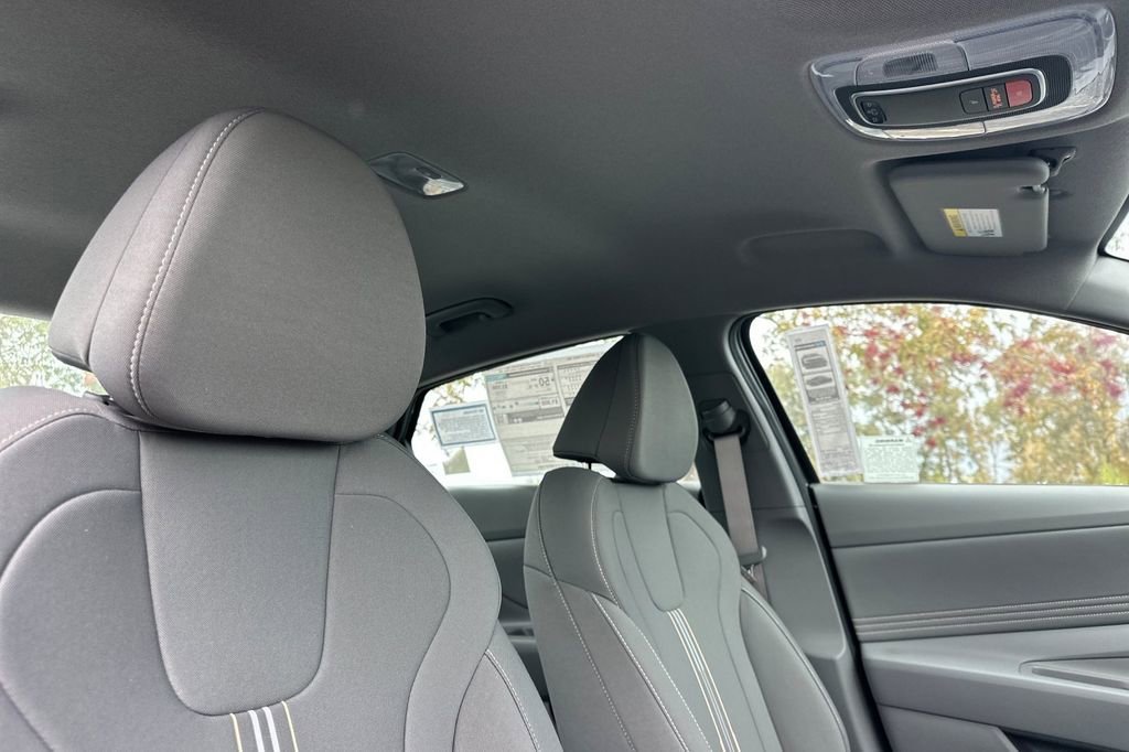 New 2026 Hyundai Elantra Sport image 13