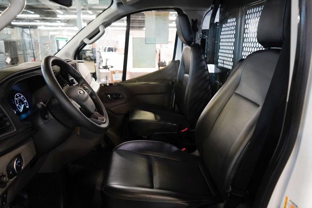 Used 2025 Ford Transit 150 Low Roof RWD image 9