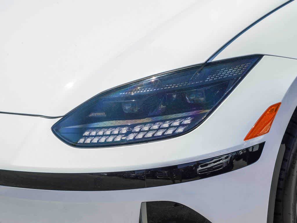 Used 2024 Hyundai Ioniq 6 SEL RWD image 8