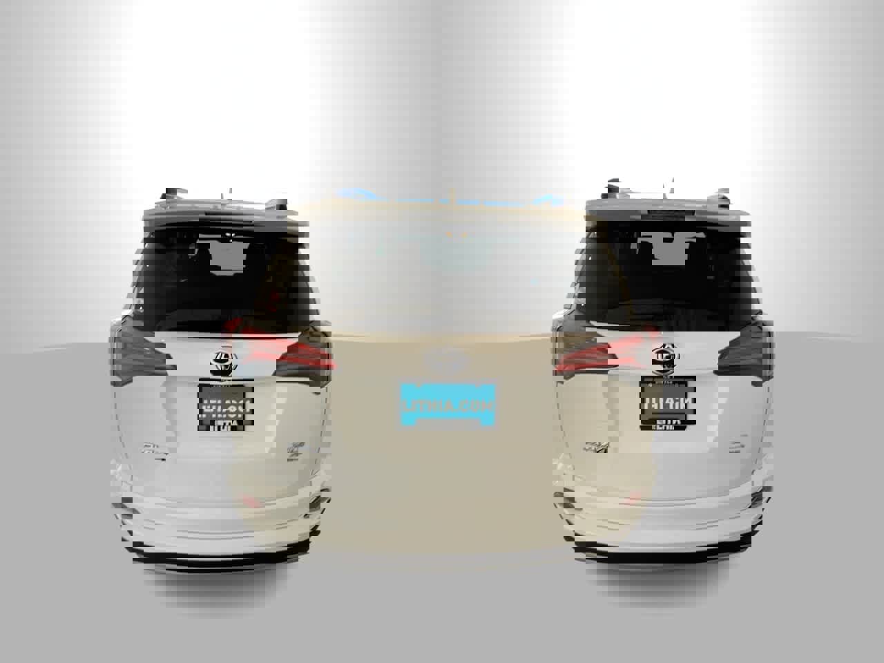 Used 2018 Toyota RAV4 XLE w/ Plus Extra Value Package image 7