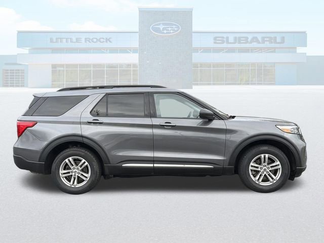 Used 2021 Ford Explorer XLT w/ Equipment Group 202A image 2
