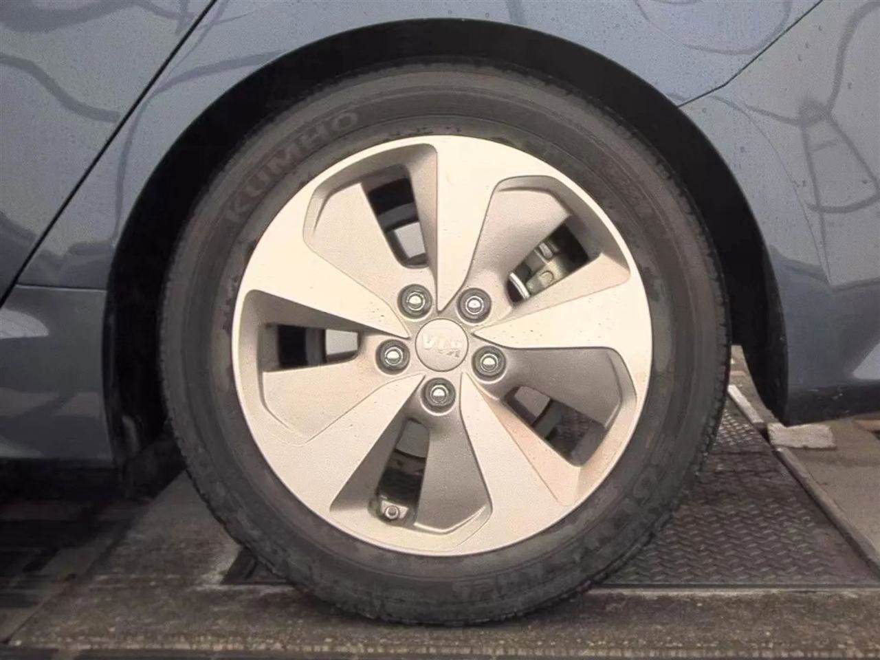 Used 2015 Kia Optima EX FWD image 12