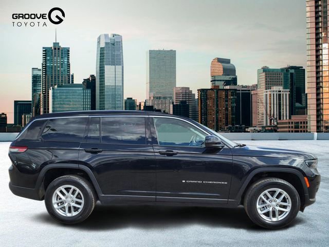 Used 2023 Jeep Grand Cherokee L Laredo AWD/4WD image 7