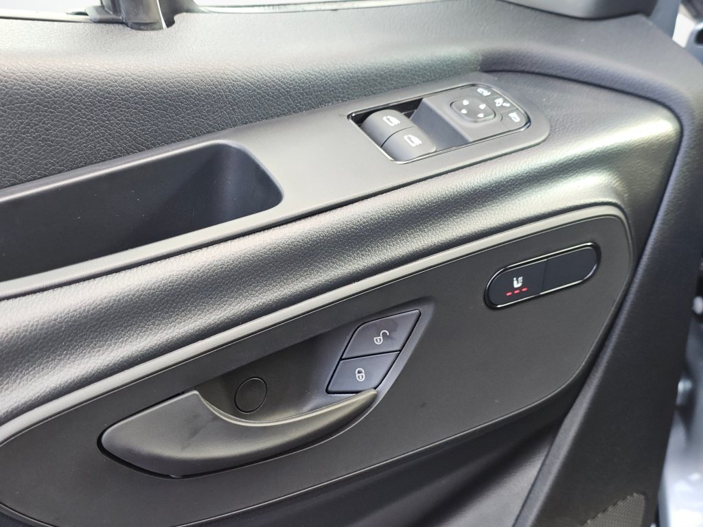 New 2025 Mercedes-Benz Sprinter 2500 image 17