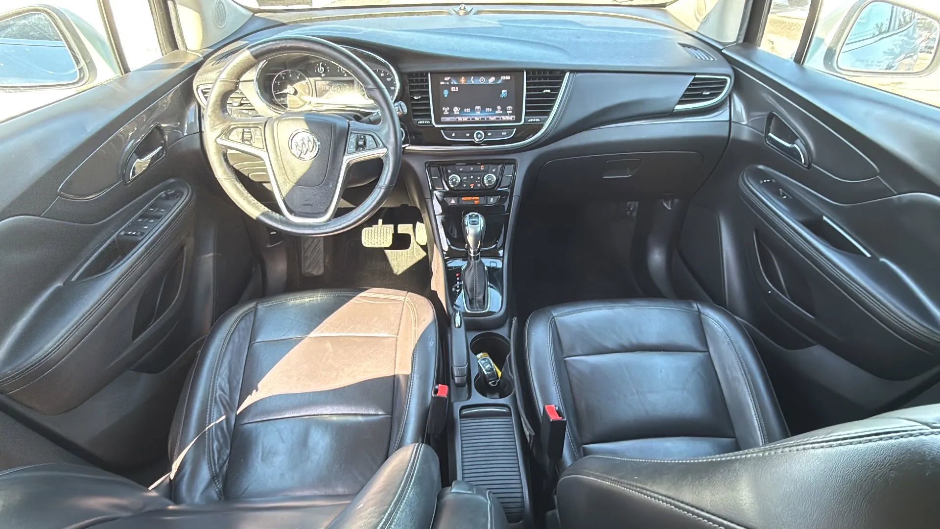 Used 2018 Buick Encore Essence image 28