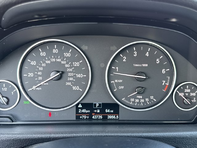 Used 2018 BMW 320i Sedan w/ Convenience Package RWD image 30