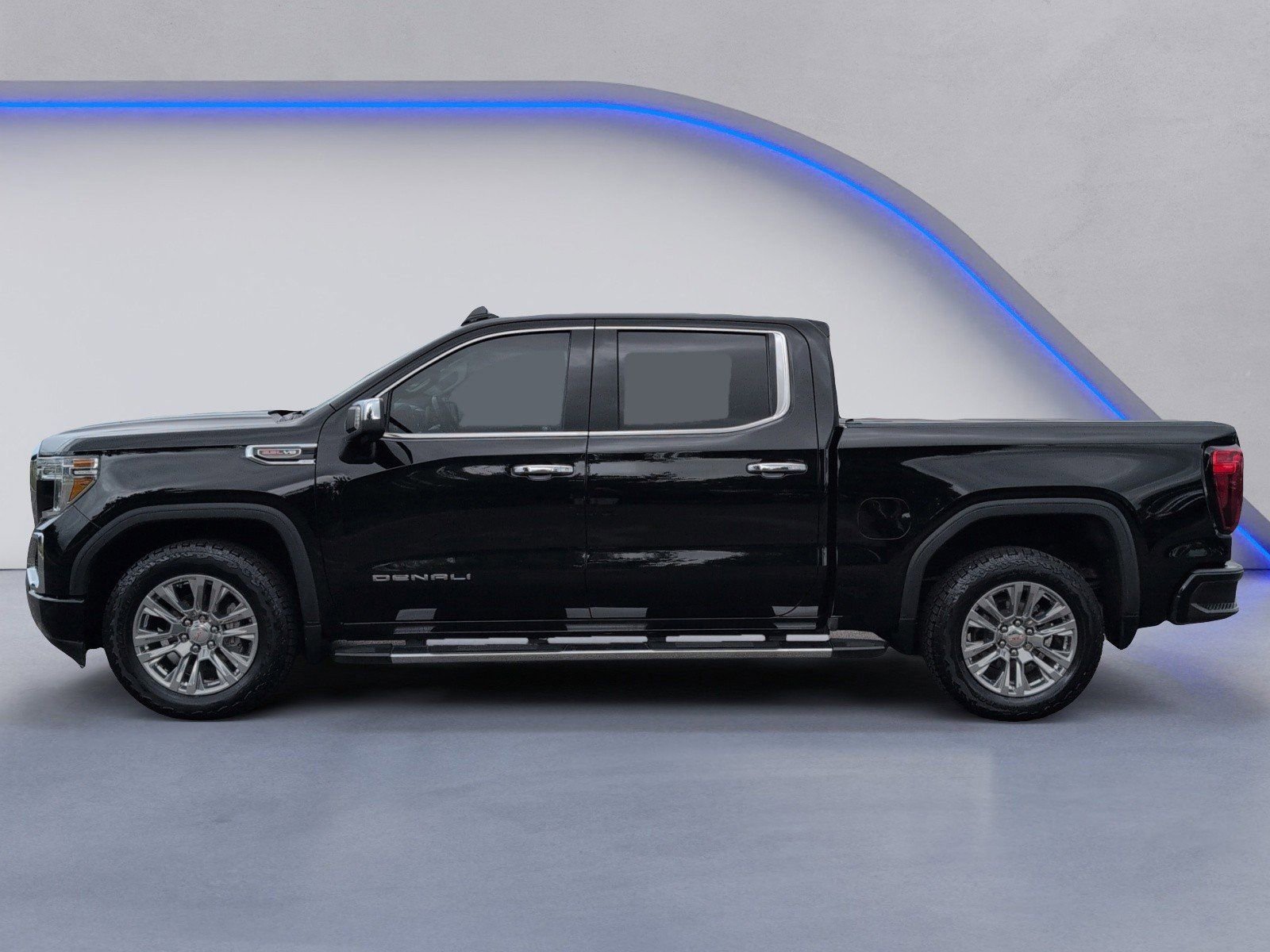 Used 2021 GMC Sierra 1500 Denali w/ Driver Alert Package II AWD/4WD image 11
