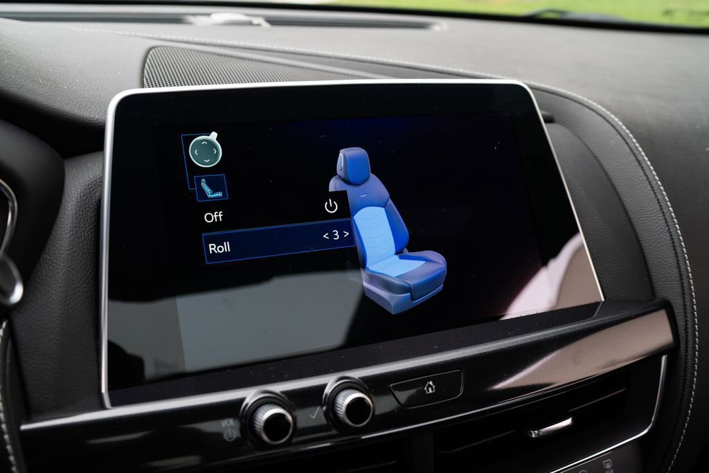 Used 2024 Cadillac CT5 V Blackwing w/ LPO, Bronce Accent Package image 40