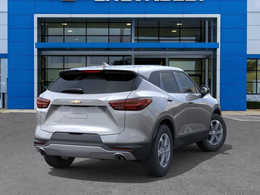 New 2026 Chevrolet Blazer LT FWD image 4
