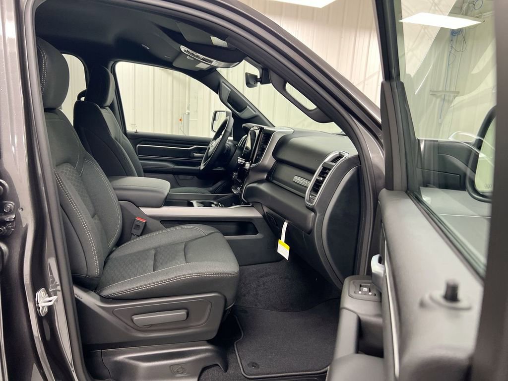 New 2026 RAM 1500 Big Horn AWD/4WD image 22