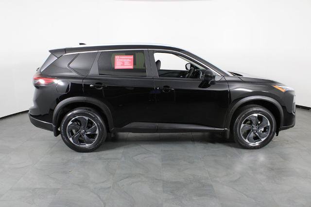 Certified 2024 Nissan Rogue SV w/ SV Premium Package FWD image 12